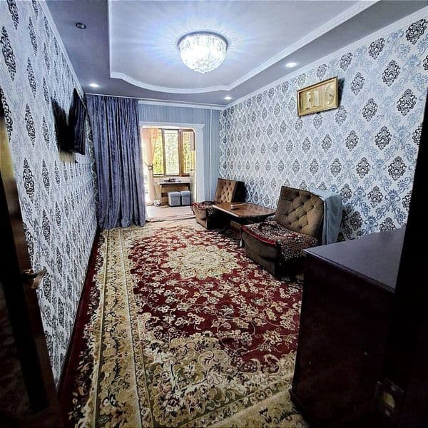 Sebzorda  2 xonali uy oilaga ijaraga beriladi , hamma sharoi — фото 2