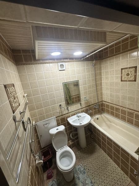 Не могу поменять на частное , Я ПРЯМОЙ АРЕНДОДАТЕЛЬ<br />
Ни