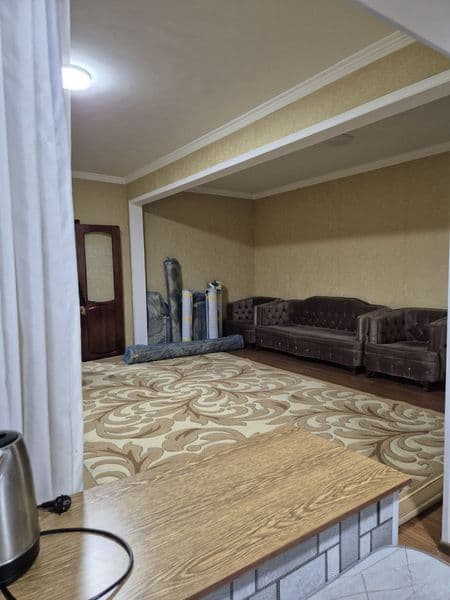 Юнусабад-19,, 3/3/5<br />
<br />
Цена 550$ - 92 кв.м<br />
< — фото 2