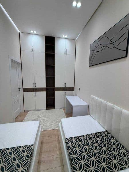 Сдаётся 3-комнатная квартира в современном доме, район Алмаз — фото 3