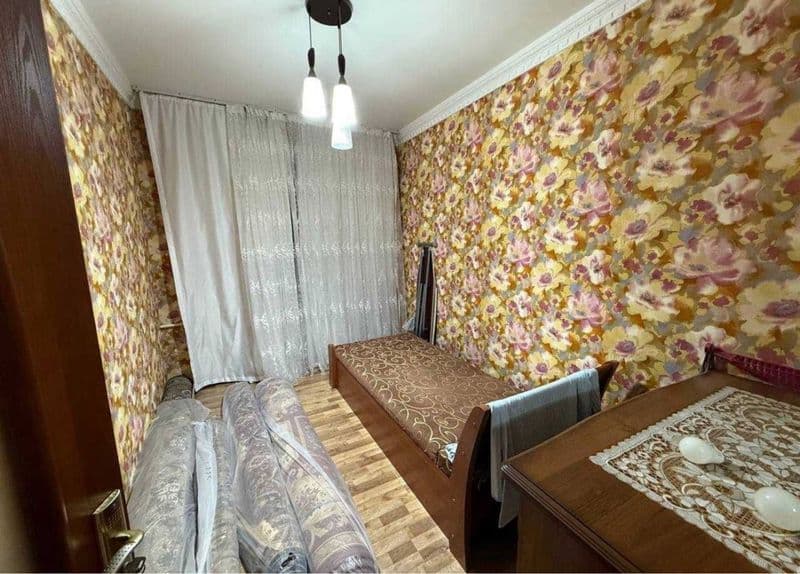 Корасув-1<br />
3/4/4<br />
70 м2<br />
500$<br />
957471945 — фото 4