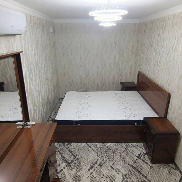 Шайхонтоҳур тумани<br />
Этаж: 3/5<br />
Уй тоза, ёруғ ва шi