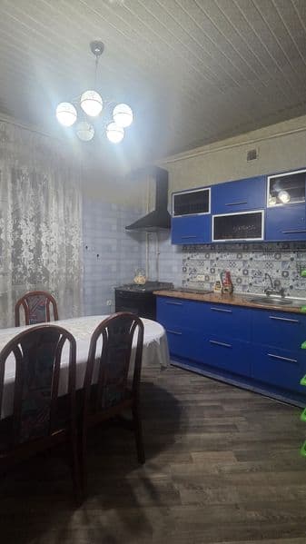 Чиланзар-1 <br />
2ком на 2этаже <br />
Кирпич 50м <br />
Вы — фото 5