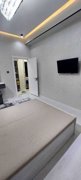 Ц 5 алайский базар <br />
<br />
1 комнатная с ремонтом мебе — фото 4