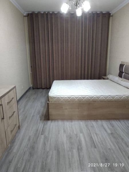 Аренда чиланзар 5.  Двух комнатная.  Балкон 1,5*6.  Метро Ха