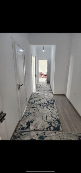 Sergeli Xonabodda 3xonali kvartira oilaga arendaga beriladi.