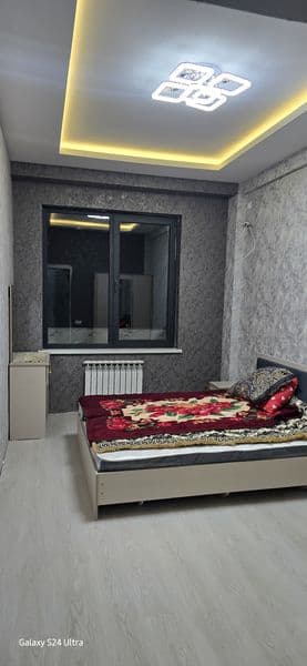 Новостройка, недавно сделали евроремонт, меблировано, есть в