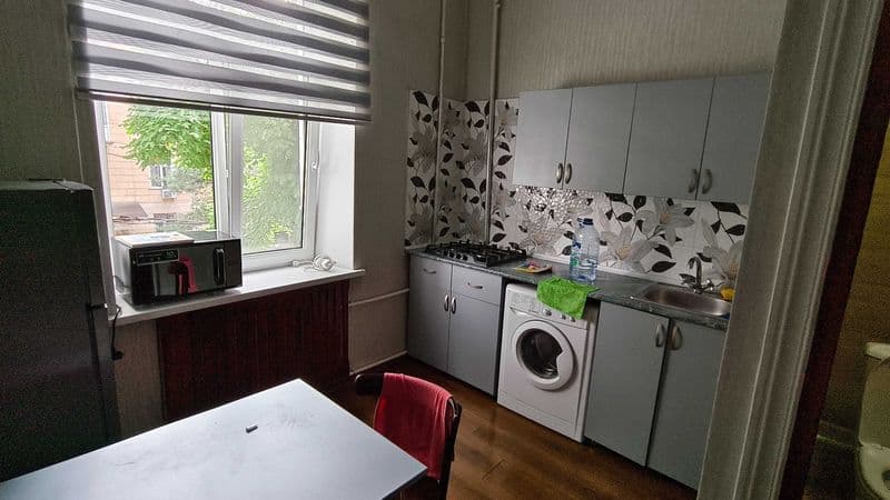 Аренда квартиры 2ком. 2этаж Новомосковск стадион старт 600$