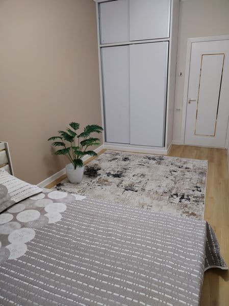 Chilonzor 19 kvartalda 2 xonali Uy ijaraga Oilaga beriladi <