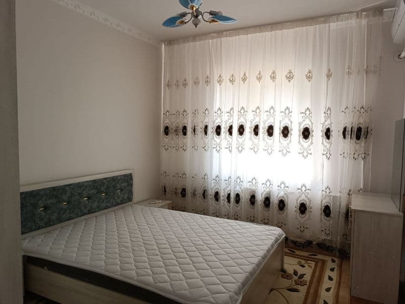 3/3/5<br />
Сдаётся 3-х комнатная квартира на Карасу 2 МВД А