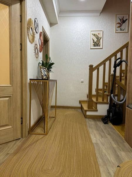 3х уровневый евро укомплектованный коттедж,  4 комнаты,мебел — фото 4