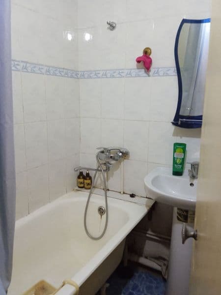 300$+ вся коммуналка<br />
Чиланзар 13.  <br />
2 х комнатна — фото 4