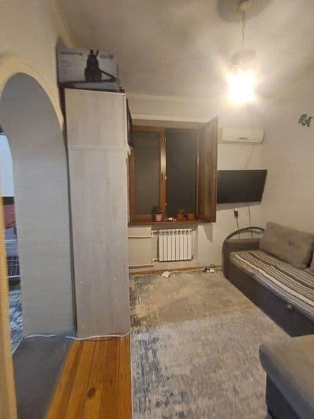 Сдам 1-2/4/4.  30м²<br />
Кирпичный дом, не торец<br />
С ме