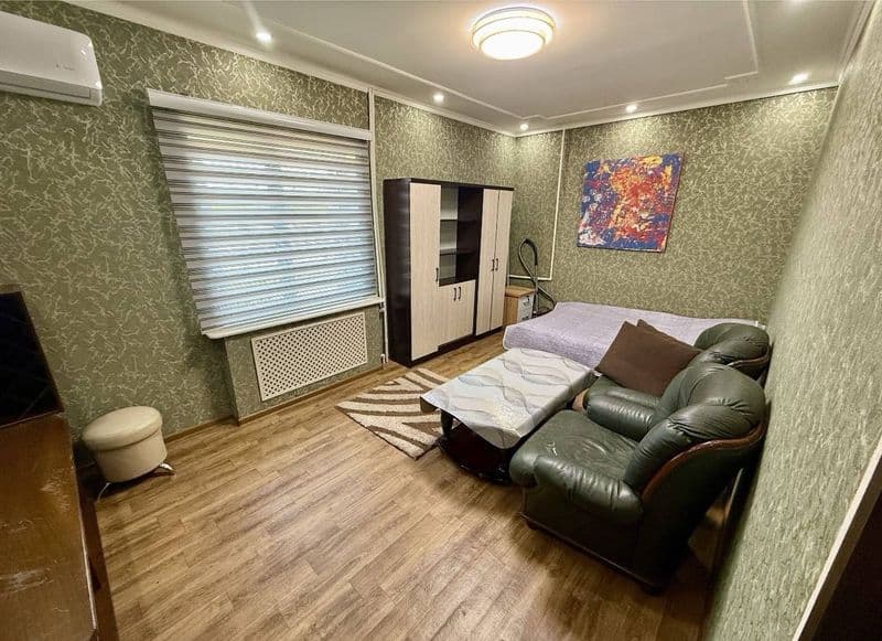 Mirzo Ulugʻbek tumani TTz 2 da 1*2 kv narxi 350 2 etaj <br / — фото 4