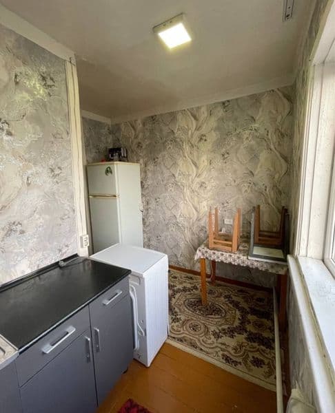 Сдаю 1 ком. квартиру в деревянном доме на долги срок. В Квар