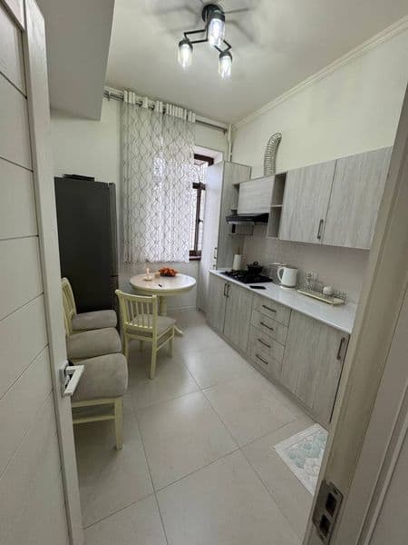 Сдаётся шикарная 1-комнатная квартира в Новостройка<br />
<b — фото 4