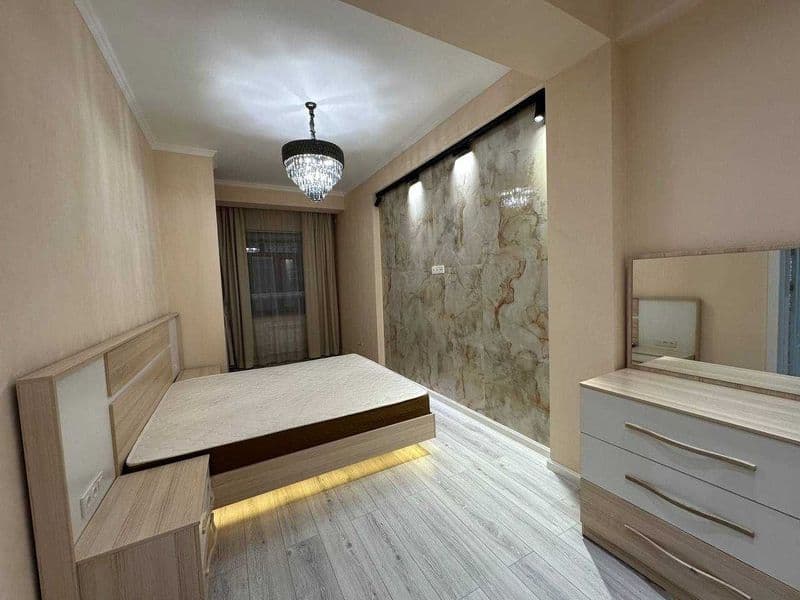 Novzada ijaraga beriladi 3 xonali akuratni insonlaga berilad