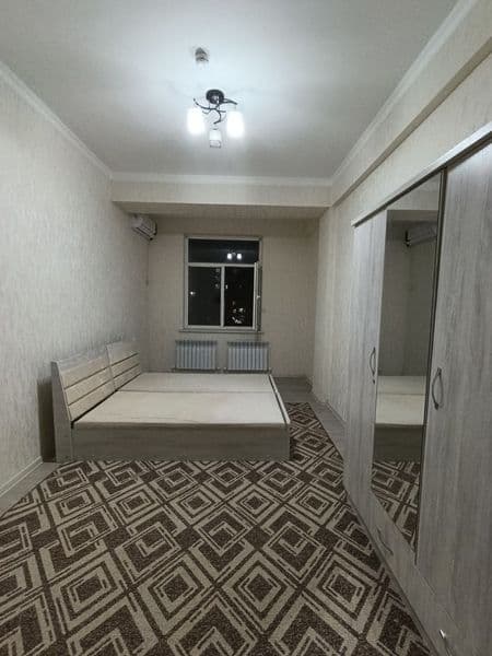 Sergeli choshtepa metroni birinchi bekati oldida 2 xona shar