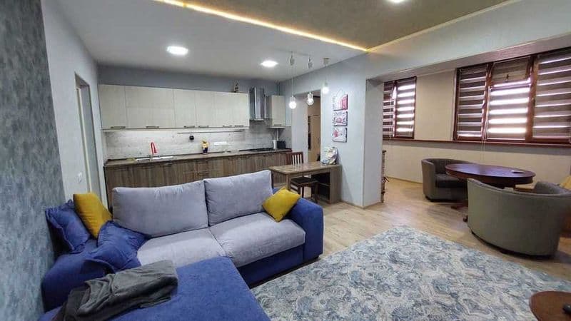 Район: Мирзо-Улугбекский<br />
Адрес: Дархан<br />
<br />
Ко