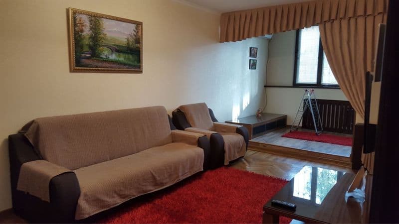 Аренда <br />
Себзор<br />
2 хонали уй<br />
3 этаж<br />
50