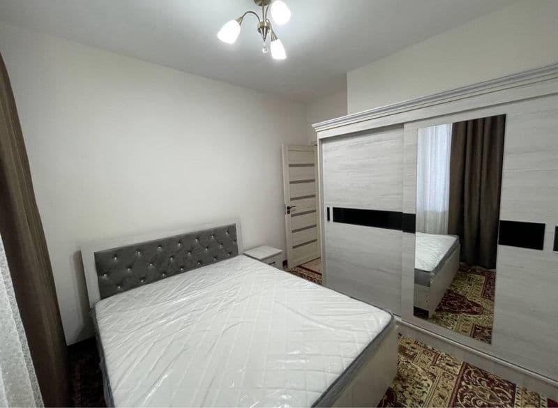 Район - Алмазарский<br />
Ориентир - Жомий рынок<br />
Комна — фото 2