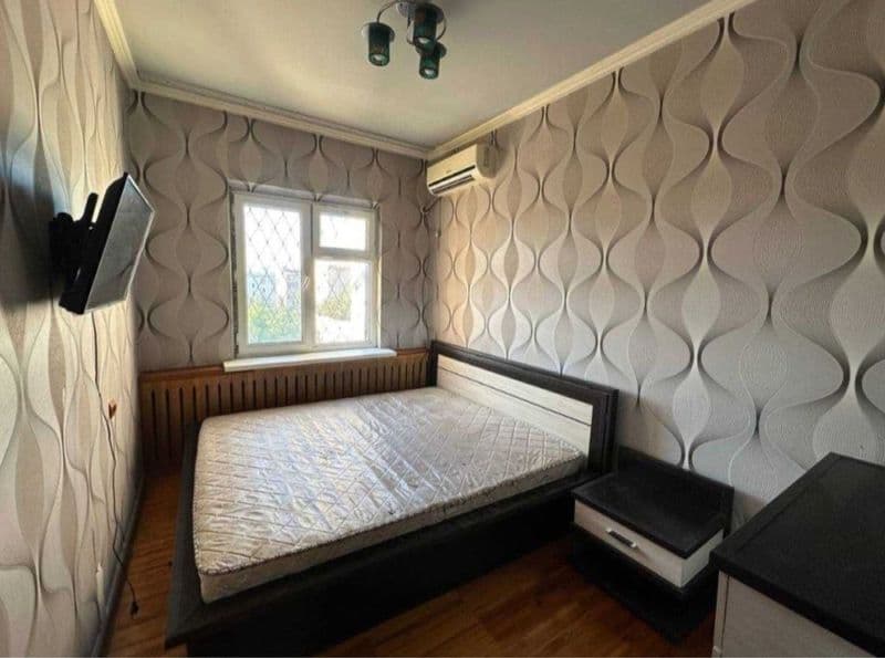 Аренда 2/5/5 Цена: 350$ <br />
Мирзо-Улугбекский район<br />