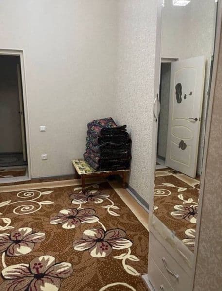 Академ городок<br />
Максим Горький <br />
1/1/4<br />
350$<