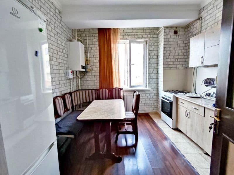 Бекат Матонат метро Куйлюк-3 аренда 2-комнатная. Хорошая лок