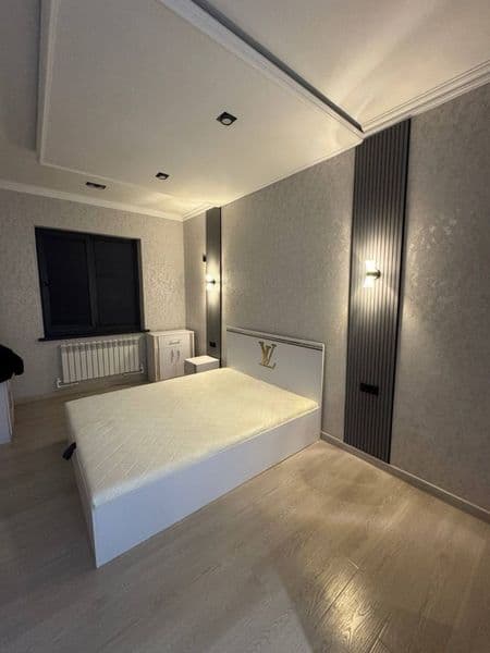 Orikzorda kvartira ijaraga beriladi 2 xona 7-etaj hamma nars