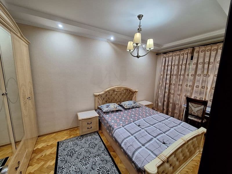 Мирабодский ЦУМ<br />
Между Метро Ойбек и Космонавтов <br /> — фото 4