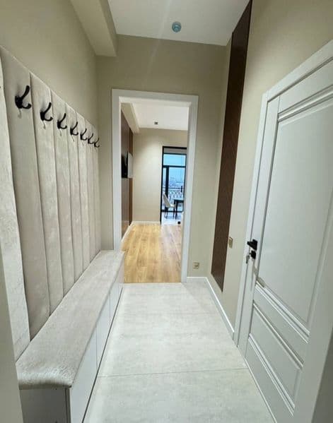 ID 1758<br />
<br />
Аренда   Квартира  Новостройка <br />
< — фото 4