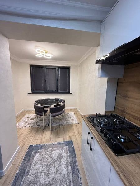 М. Горький дом рядом с выходом с метро<br />
1 комнатная<br  — фото 2