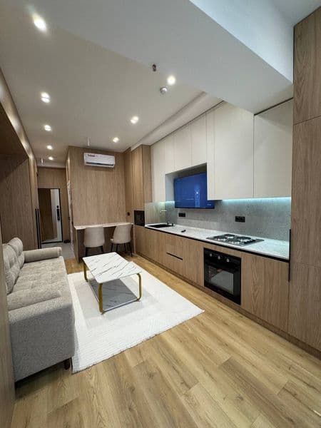 Moderna tawer<br />
Biznes klass dom <br />
22 etajli dom 15