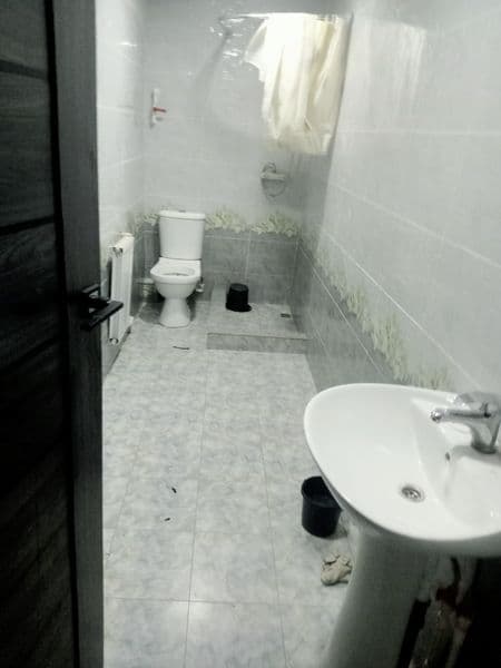 Возле торгового центра Фуд<br />
 сити горячая холодная вода — фото 2