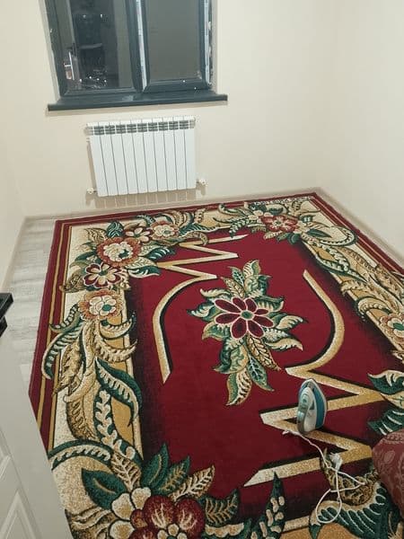 3 хонали квартирага 2 киши одинади, 1 хона берилади. Факат 1