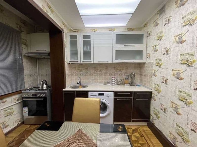 Сдаётся квартира !<br />
Ориентир - Ойбек (Госпитальный)<br 