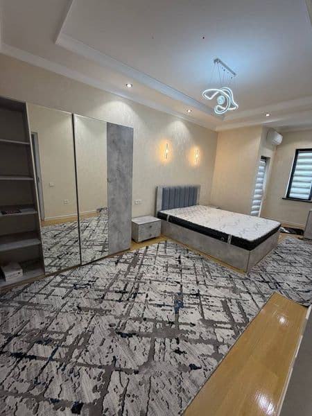 Beruni metro yaqin Vizgaradok perikroska   chimboy 2 xona na