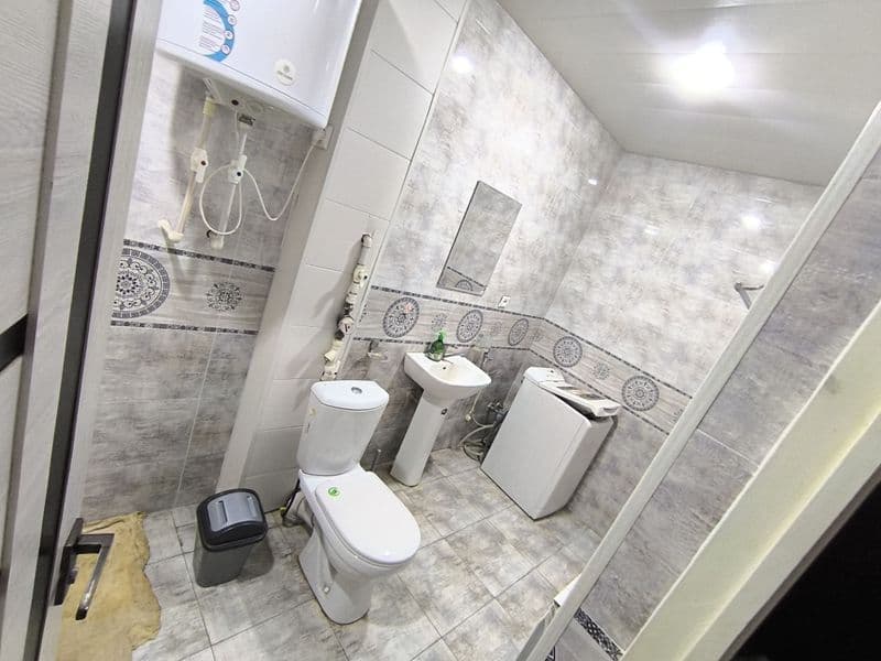 Аренда 2х комнатная квартира полу пустая Новостройка на прот — фото 5