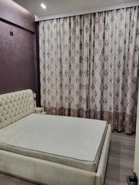Arenda: Chilonzor tumani <br />
Arentr: Mirzo Ulug'bek metro
