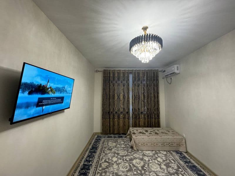 Yangi Choshtepa 1-metro bekatida joylashgan 1 xonali uy ijar