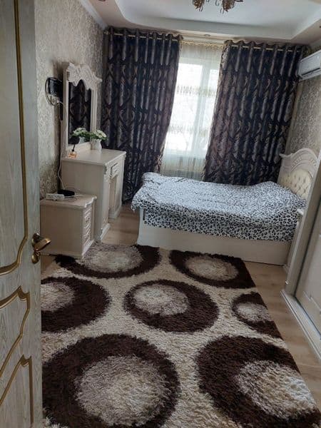 Сдаётся КЛАССНАЯ квартира<br />
<br />
• Район: Яшнабадский<