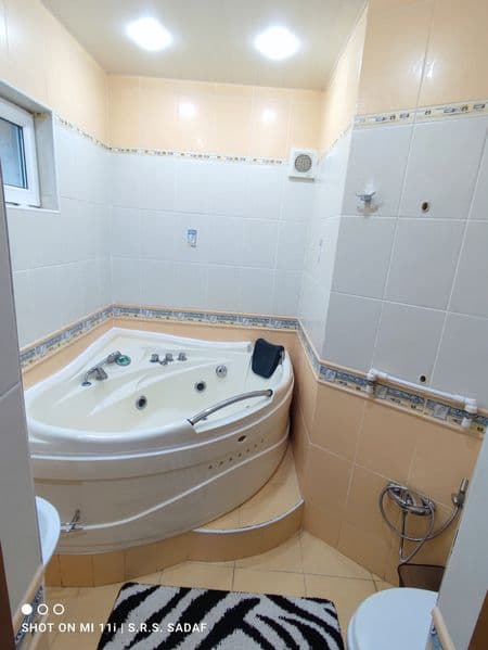 3 комнатная квартира 80м², 2-санузла.  <br />
Кирпичный дом  — фото 3