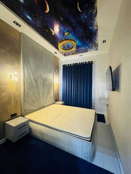 Сдаётся 3-комнатная квартира в современном доме, район Шайха