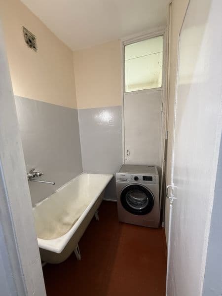 Сдаю свою квартиру на 1 этаже, 2х комнатная теплая. Имеется  — фото 2