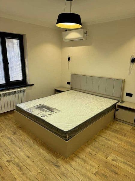 Район: Яккасарайский<br />
Адрес: Кушбеги<br />
<br />
• Ком