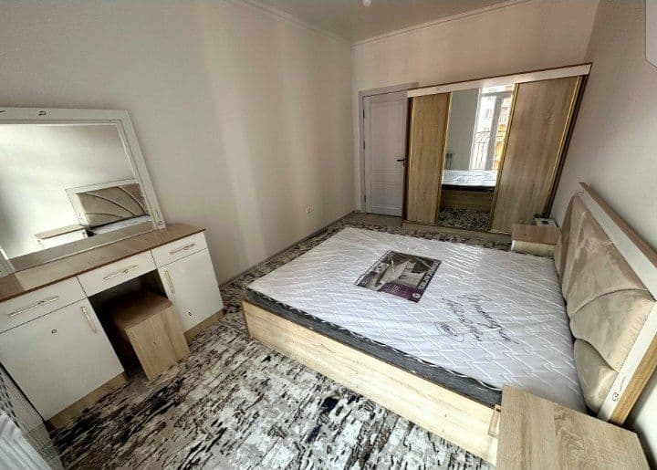 Чилонзор Новза метрога 10 дакика юлда квартира ижарага берил