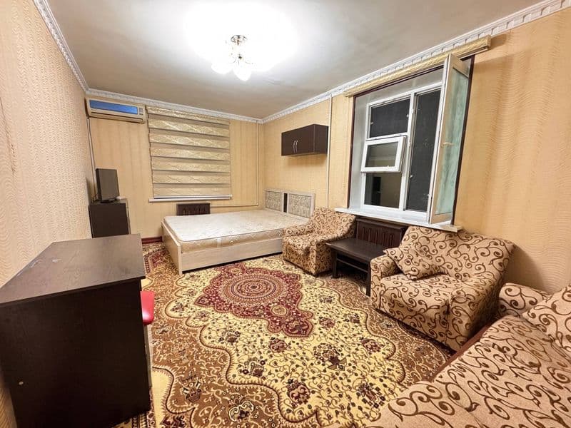 Аренда квартиры в центре,<br />
Яккасарайский район, улица С