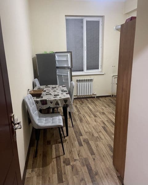 Kvartira shayxontohurda ko'kcha masjid tarafda joylashgan