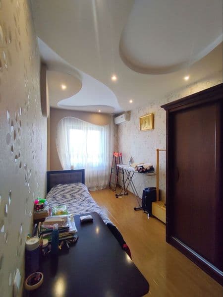 Аренда.миробод района массив куйлюк 4 3этажда 3<br />
Хонали