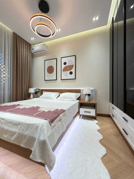 • Район: Юнусабадский<br />
• Адрес: Ц-5<br />
<br />
• Комн